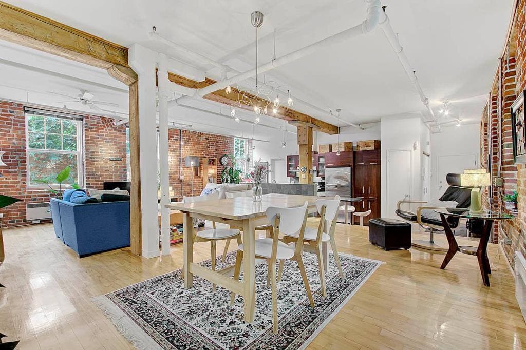 Via Capitale / Jimmy Doyon et Mickael Anselin