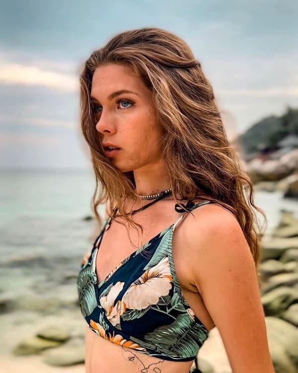 Olympe, une youtubeuse française