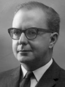 Né en Saskatchewan, en 1918, Maurice Séguin a profondément marqué le Québec et des générations d’étudiants universitaires par son interprétation de notre histoire et par l’importance qu’il accordait à l’indépendance politique pour qu’un peuple puisse véritablement être maître de ses actions et de son destin.