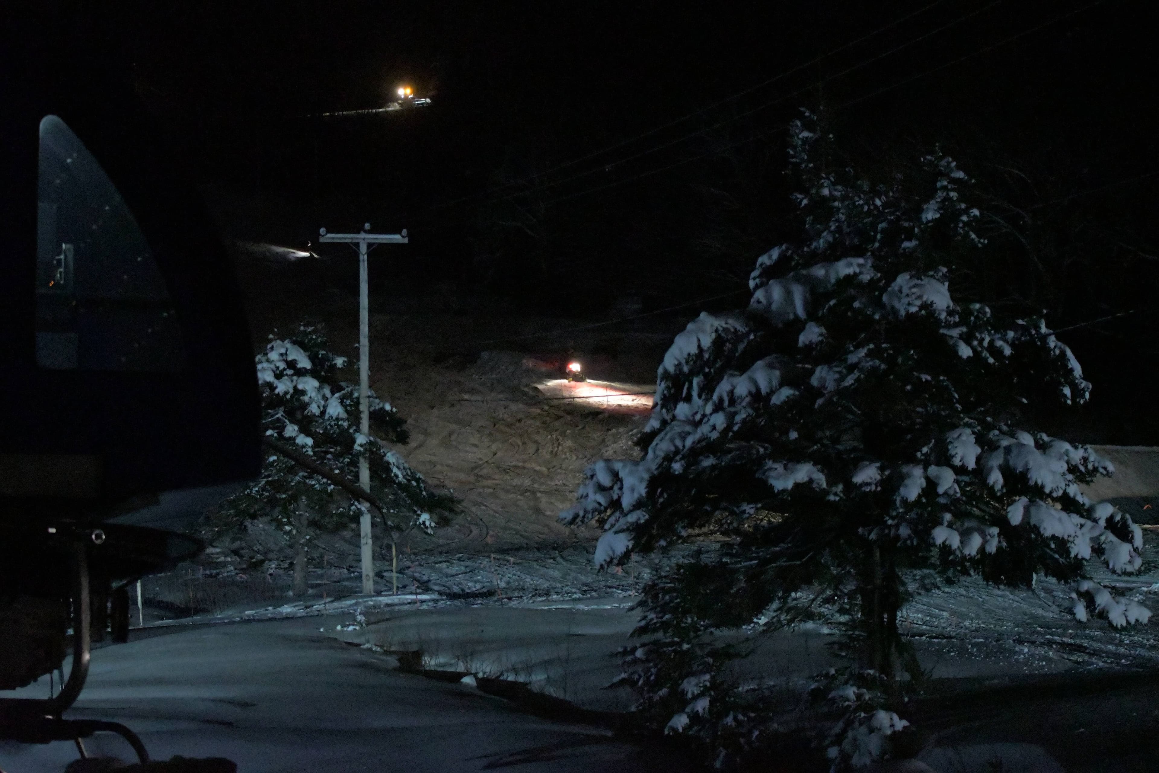 La Station touristique Stoneham a été plongée dans la quasi-pénombre, vendredi soir.