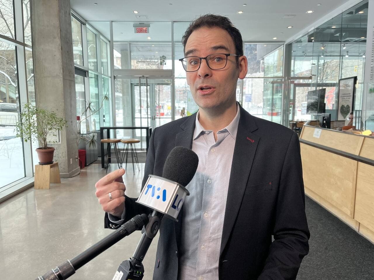 Le député solidaire de Taschereau, Étienne Grandmont, a réagi aux données sur l’augmentation de la congestion routière publiées dans les pages du Journal de Québec, lundi matin.