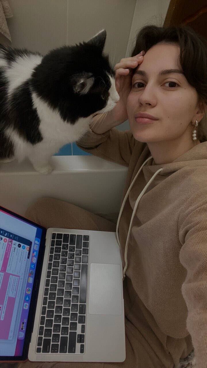 Valeria Salivanchuck dans sa salle de bain.